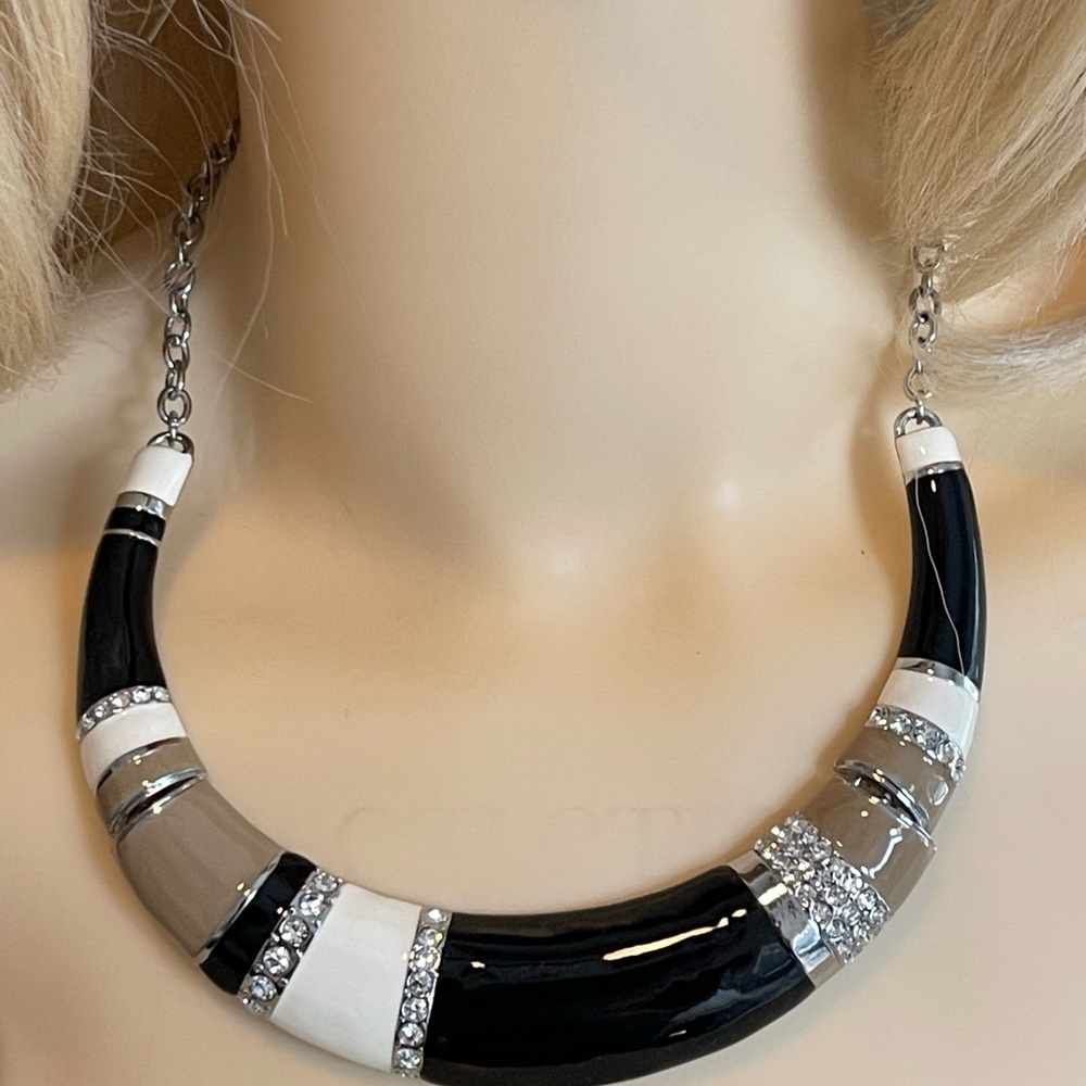 WHBM Stunning Necklace Black/Creme/Tan & More -NWT